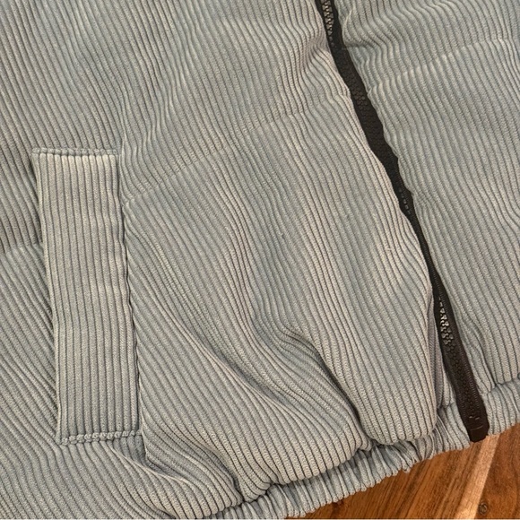 Wild Fable Corduroy Puffer Cropped Bomber Jacket with Zipper and Pockets Size L - Picture 13 of 14